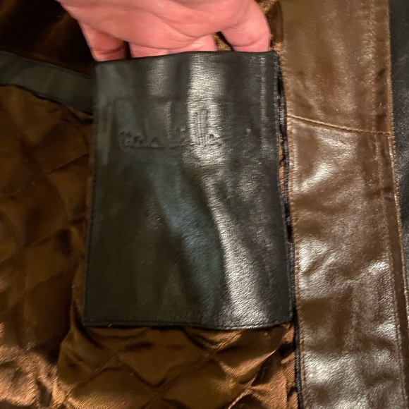 Adorable large leather jacket zippered pockets cool inside pocket for phone,etc. - Picture 2 of 10
